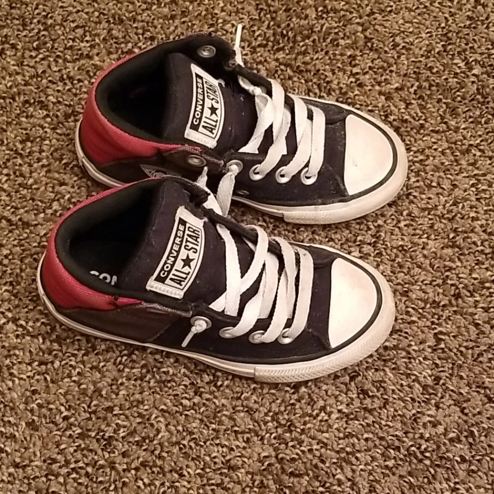 Converse all star little boy's size 11 black&white